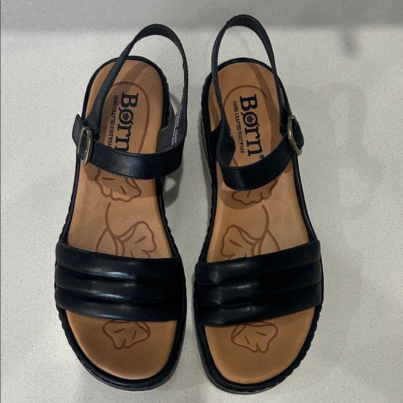 Born Black Women's Sandals- Size 8M - Picture 2 of 5